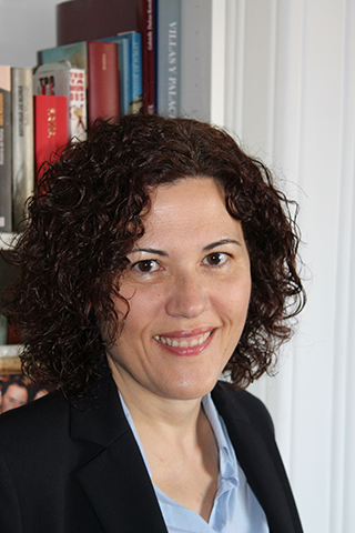 Prof. Pilar Hernando Serra