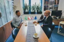 Dr. Naim Mathlouthi
